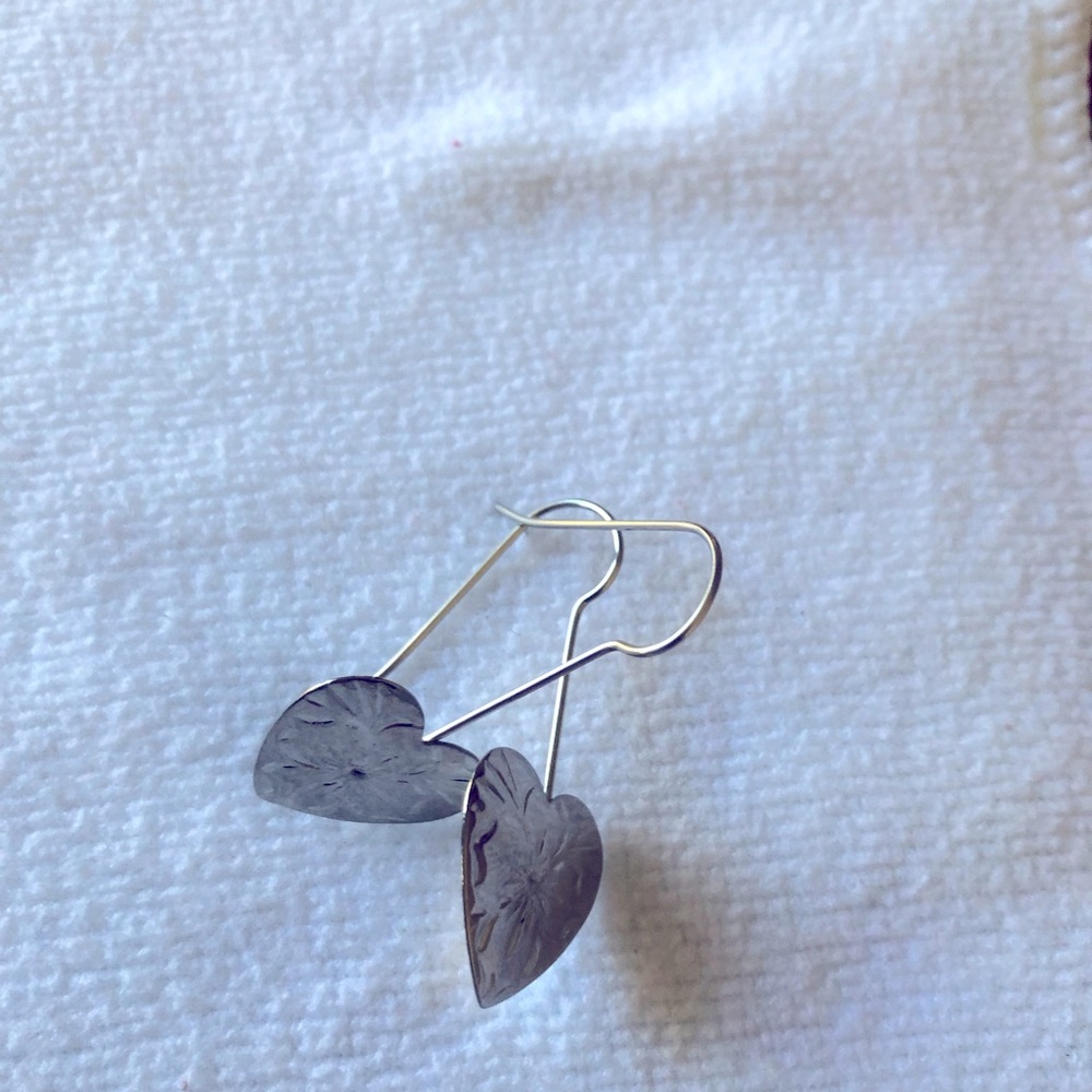 Silver heart dangle wire earrings